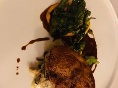 熏烤鸡胸肉配蘑菇土豆泥-上海和平饭店华懋阁 Cathay Room