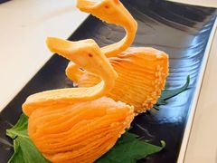 鲍鱼天鹅酥-白天鹅宾馆-宏图府餐厅