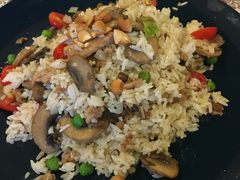 蘑菇猪肉香肠炒饭-彼德西餐厅(凯德广场新南店)