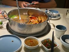 -左庭右院鲜牛肉火锅(浦江欢乐颂店)
