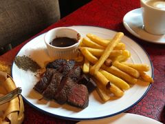 -羽深肉铺 Steak & Wine