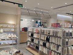-hotwind热风(丽影广场店)