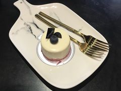 -UNI UNI(环亚凯瑟琳店)