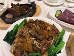 干炒牛河-荣粤酒家·融合粤菜