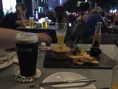 -Hooley's活利仕西餐厅(珠江新城店)