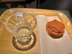 -天井·丑面包搭咖啡