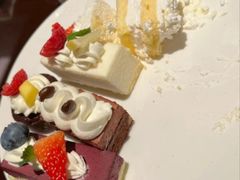 -万荟轩海鲜·粤式点心自助餐厅(蓝海风万怡酒店)