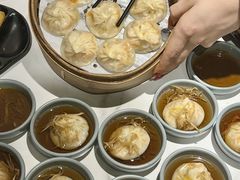 -馋三尺蟹粉小笼(人民广场店)