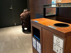 -星巴克(杭州湖滨银泰E区店)