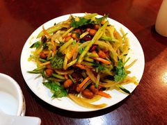 老虎菜-玫瑰红烤羊排(北新桥三条店)