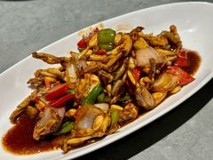 爆炒田蛙-佬太公海鸭·海鲜大排档(上海总店)