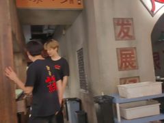 -红九格老火锅(三峡广场店)