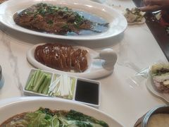 -梅利汴京烤鸭•开封豫菜地标店(东大街店)