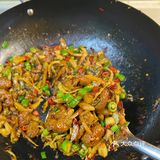 酸菜肥肠煲,这个做法可以拿去参赛了,太 香啦 怎么会有肥肠这