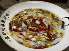 -江渔儿酸菜鱼·拔草餐厅(虎门君乐汇店)