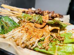 -粉八·云南米线·建水烧烤(常熟路店)