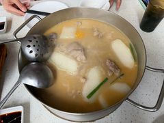 -肥仔文澳门猪骨煲(南京西路店)