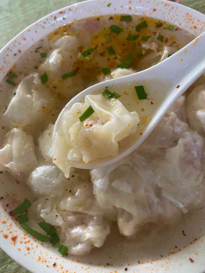 安庆柴火馄饨-"以前都是和98一起来吃饭的,然后今天几次.