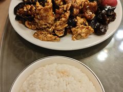 -金牌餐厅·天津菜·八珍豆腐·老爆三(瓷房子店)