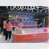 荧光主题甜品店，你见过吗[爱心][爱心][爱心]