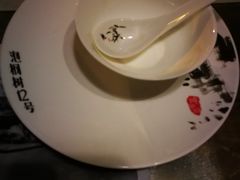 餐具摆设-泡桐树孙二娘私房菜