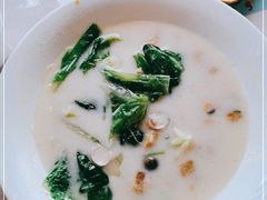 -鹏城人家海鲜酒家·23年老字号(较场尾店)