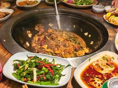 -万里闯关东铁锅炖菜馆(高新旗舰店)