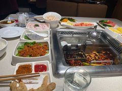 -海底捞火锅鲜切牛肉主题店(长寿路店)