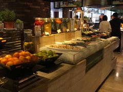 自助取餐区-OPEN開全日自助餐厅·牛肉火锅·海鲜(佛山希尔顿酒店)