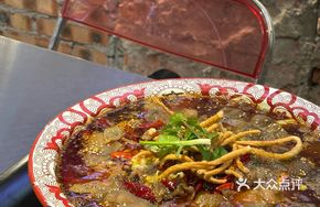 Tender Beef Maoxuewang Hot Pot