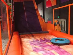 -VFSC极限蹦床主题公园(乐园道彩悦城阳光店)