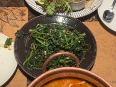 -宇安泰料(龙湖天街黑金店)