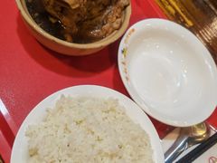 -万和春排骨砂锅米饭(湖北路店)