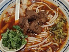 -鑫花溪牛肉米粉(东环大润发店)