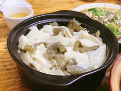 -海口滨海新村143号海南老字号炒菜店