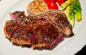 Snow Dragon Wagyu Fresh Frozen Sirloin