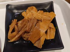 -何记花甲(海岸城旗舰店)