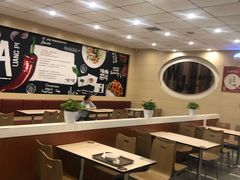 大堂-魏家凉皮(翟营南大街店)