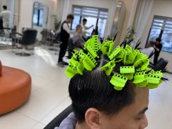 -优尚·烫·染·店