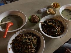 -三百碗宝应长鱼面(板仓街店)