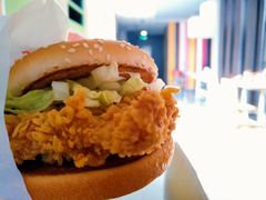 麦辣鸡腿堡-麦当劳(利津路店)