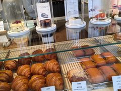 -VERIE BAKEHOUSE