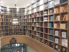 -新华书店(印象城店)