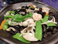 荷塘月色-95号酱骨·一块豆腐(展春园西路店)