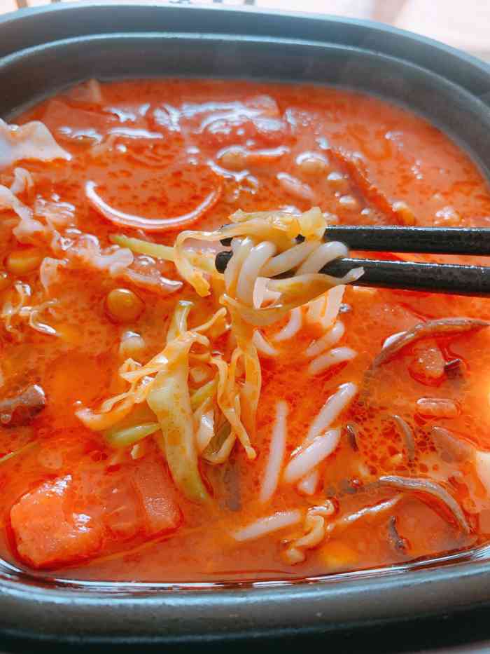 哚哚米线(港下红豆万花城店)-"哚哚米线(港下红豆万花城店)正好去港下