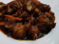 红烩牛尾-小白桦西餐厅