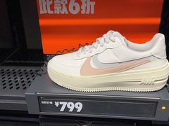 -NIKE上海青浦优选体验店