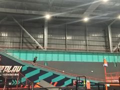 -极限PLAY运动娱乐新世界·团建派对潮玩休闲馆·室内蹦极高空游乐园
