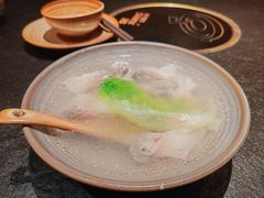 皮蛋小馄饨-色響火锅(恒隆广场店)