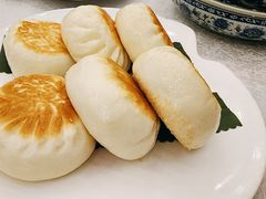 生煎菜肉包-畔山酒店中餐厅
